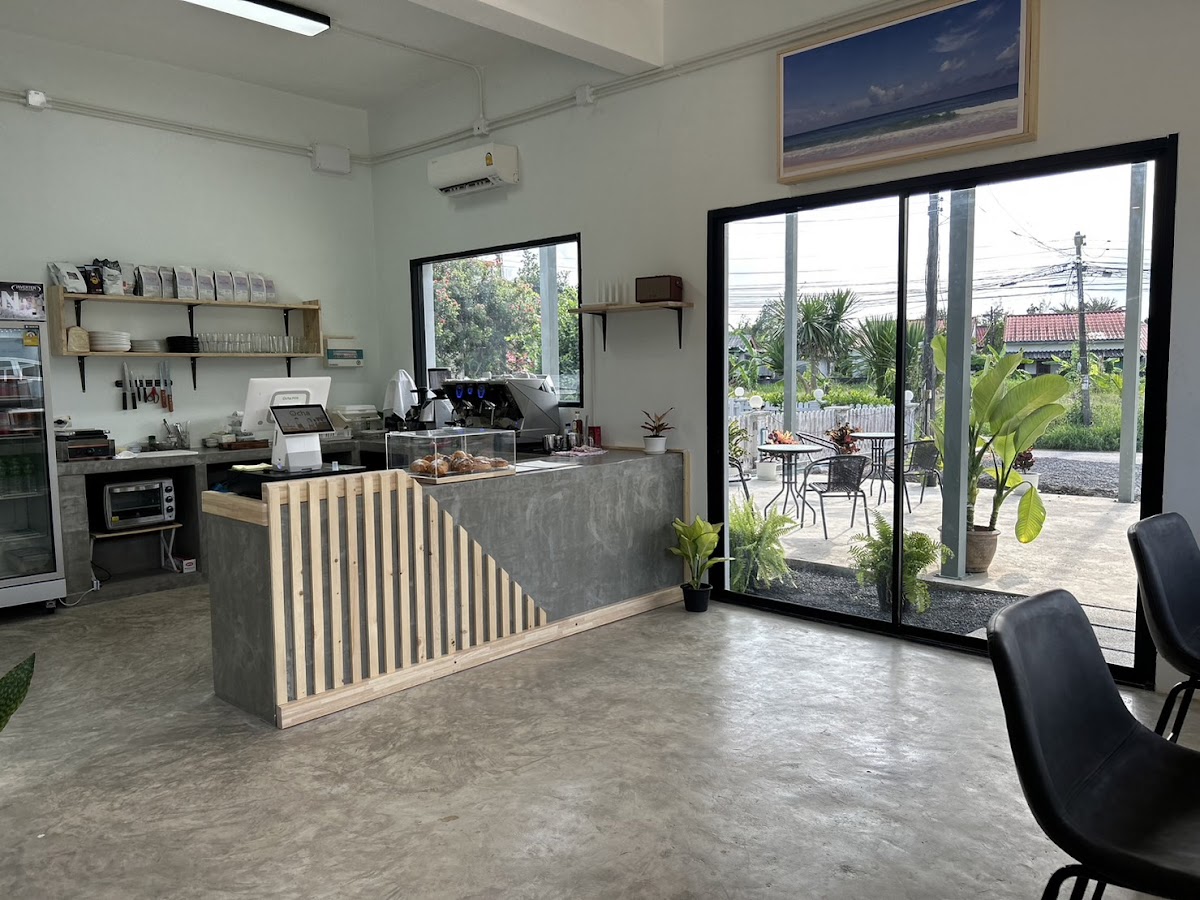 Grind House Cafe space